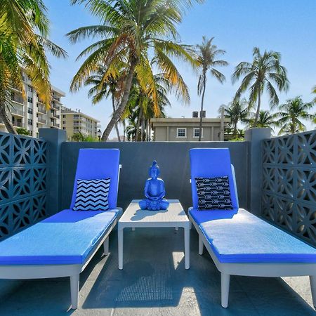 Sunshine Shores Boutique Apartments Палм Бийч Шорс Екстериор снимка