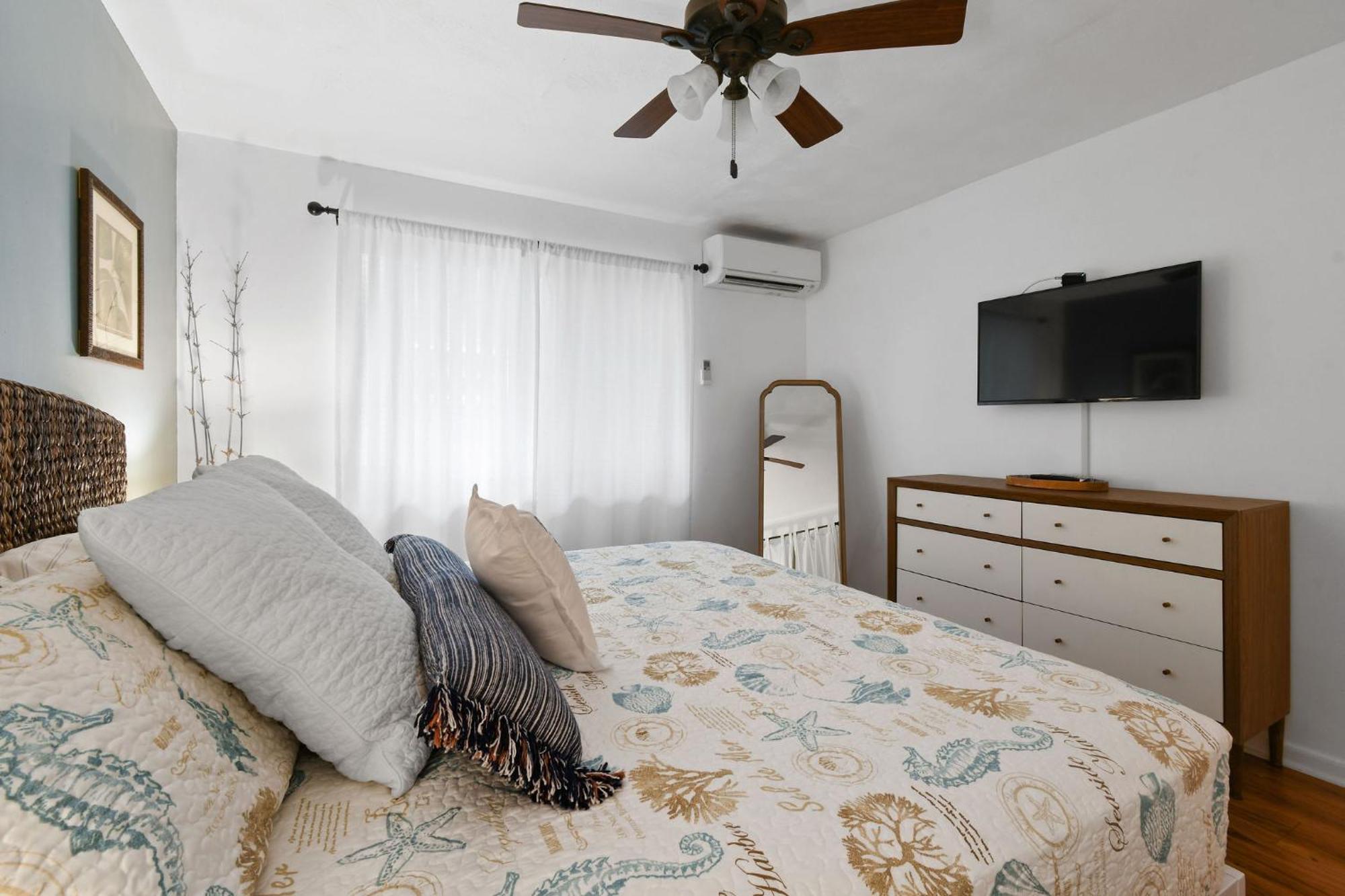 Sunshine Shores Boutique Apartments Палм Бийч Шорс Екстериор снимка