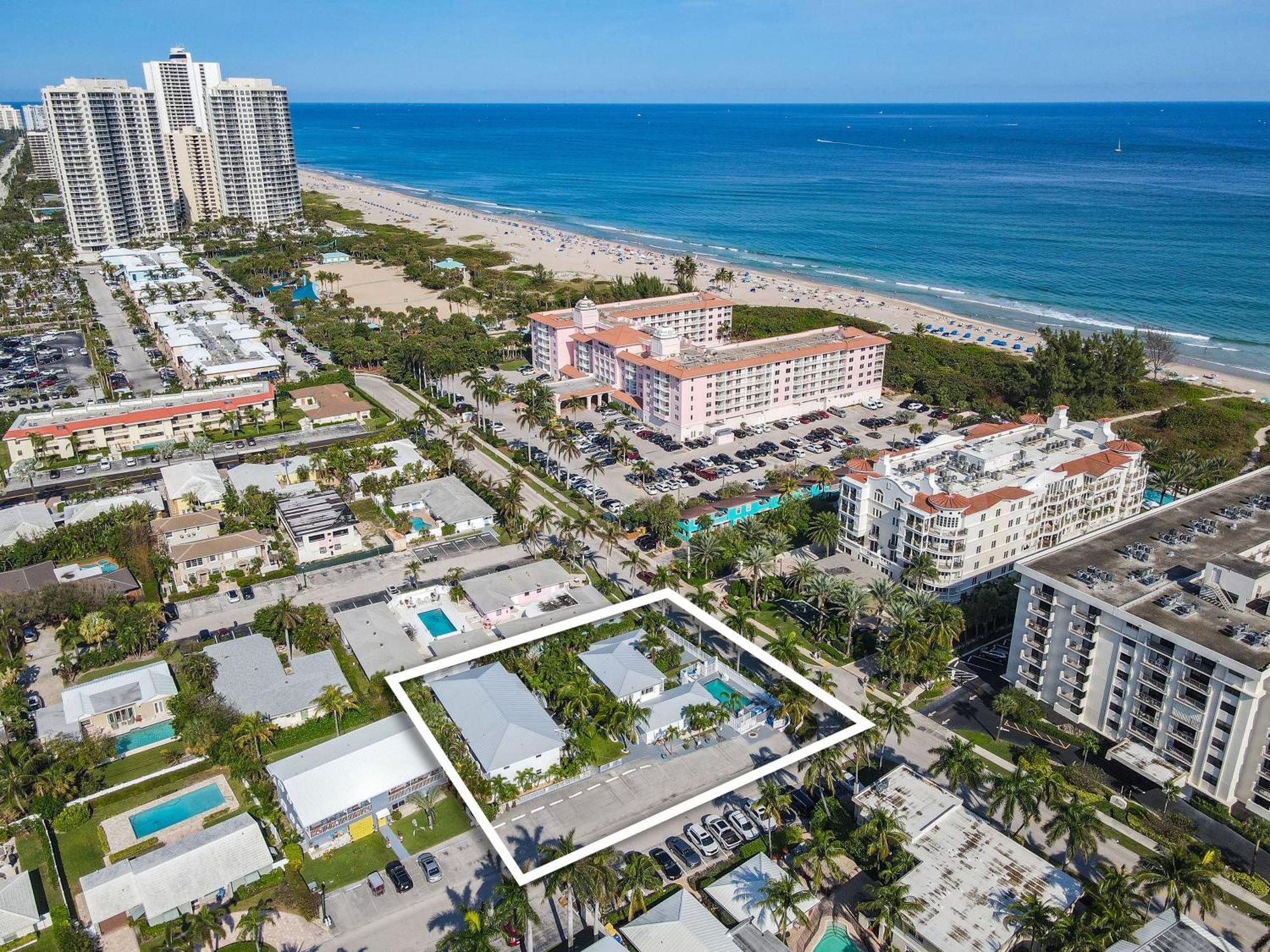 Sunshine Shores Boutique Apartments Палм Бийч Шорс Екстериор снимка